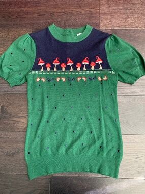 Unique Vintage Mushroom theme top